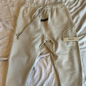 Essential sweatpants size small